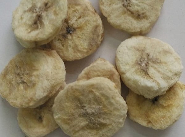 تصویر 1 از موز خشک پفکی با بسته‌ بندی بهداشتی مقاوم و قابل حمل